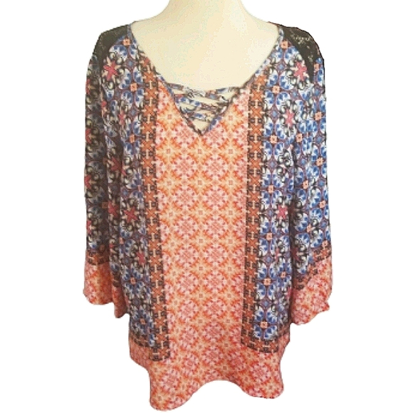 new directions Tops - ND Bohemian Top Thatched V-Neckline Sz L